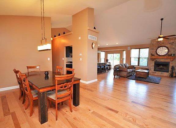 4th image of 213 Lonepine Dr