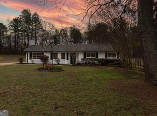 931 Honeysuckle Trl, Winder, GA 30680