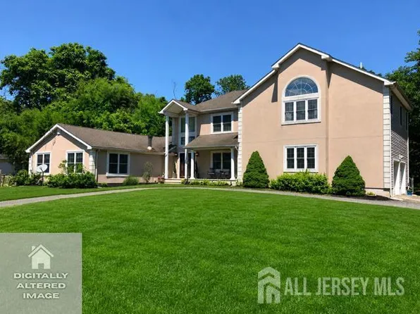 1042 Maxim Southard Rd, Howell, NJ 07731