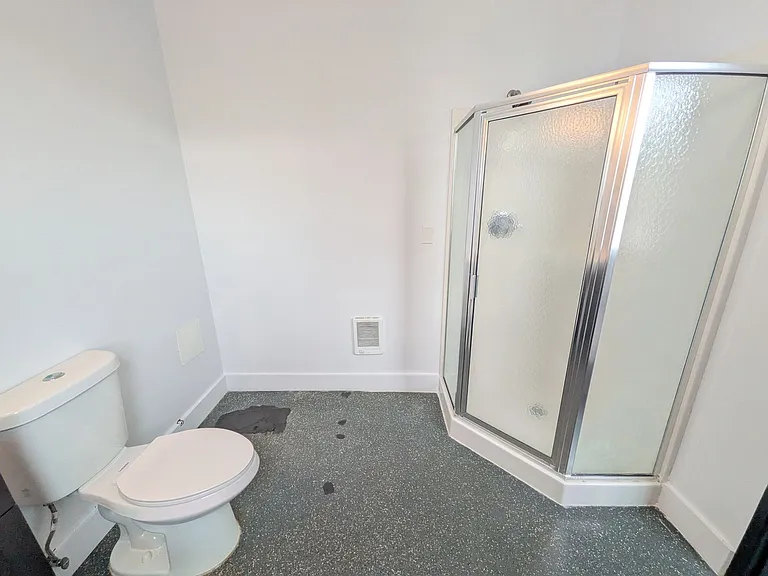 155 Liberty St NE — Photo 48