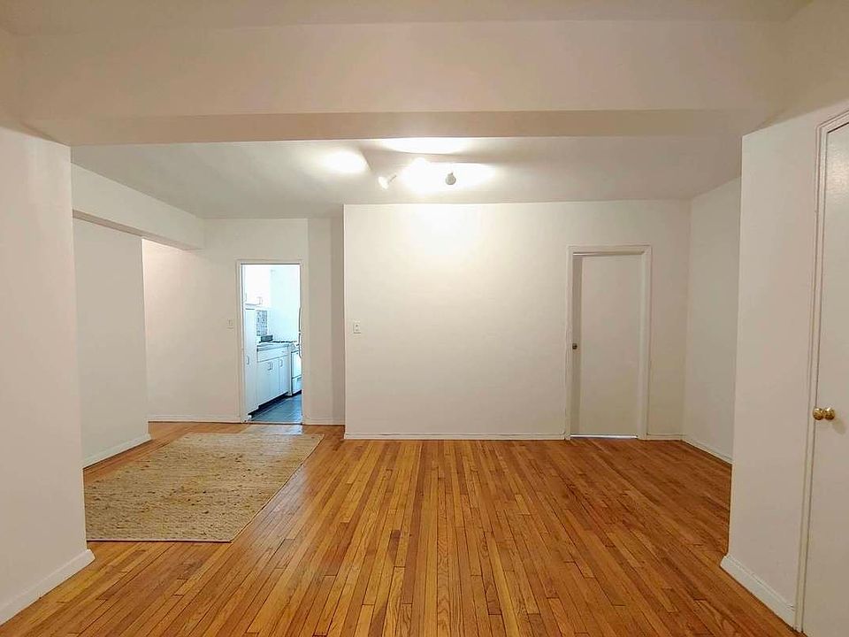 1st image of 350 E 30th St #D4