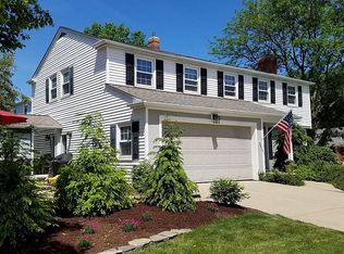 20219 Mercedes Ave, Rocky River, OH 44116