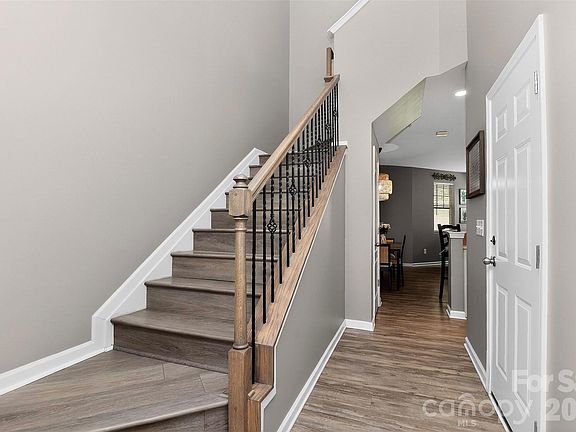 2nd image of 276 Ascot Run Way