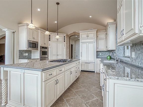3rd image of 6315 Edgewater Dr