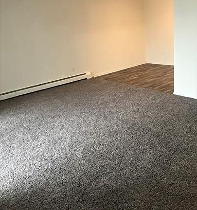 4th image of 2351 Beechmont Ave #9