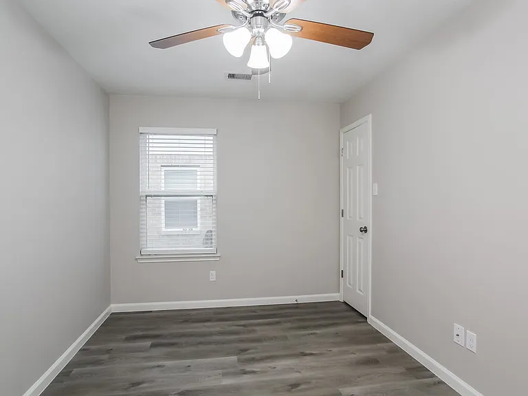 4843 Fair Oak Dale Ln — Photo 13