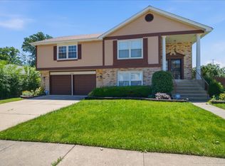 3125 Shagbark Ln, Hazel Crest, IL 60429