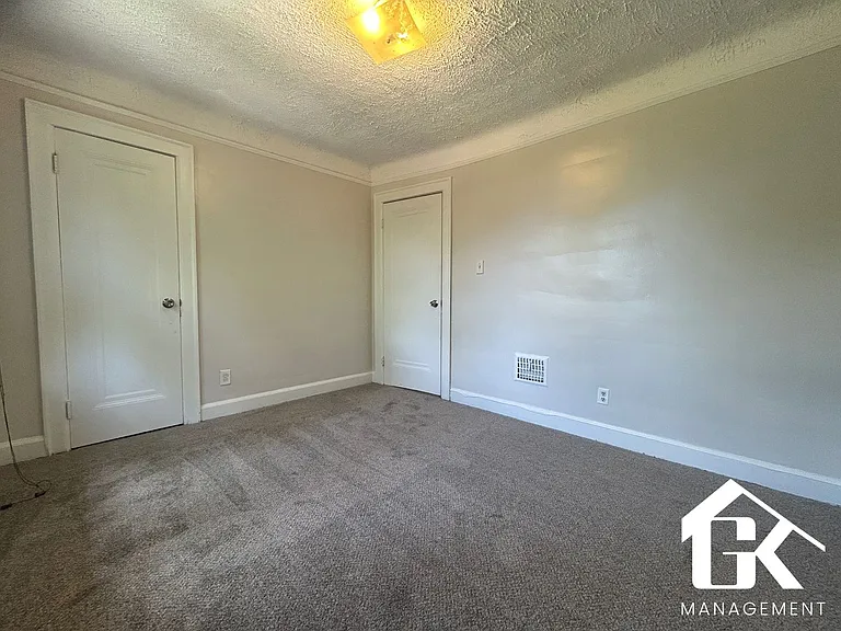20445 Stratford Rd — Photo 13