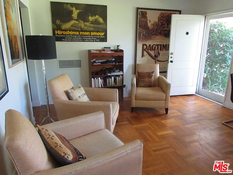 5328 Village Grn — Photo 7