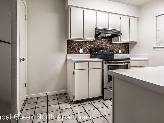 2nd image of 8605 Shoal Creek Blvd