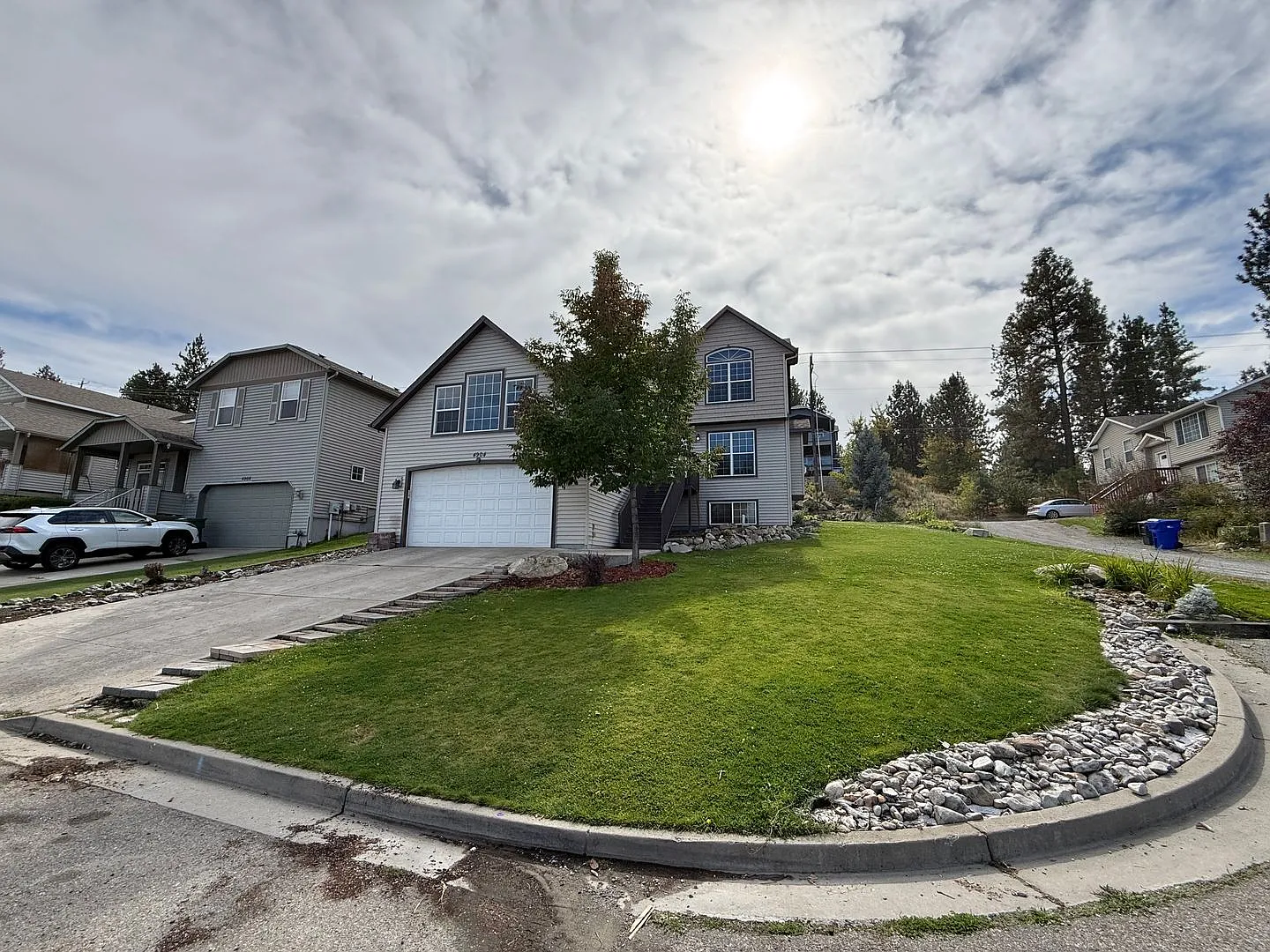 Spacious 4 Bedroom Home in Spokane Valley — Photo 4