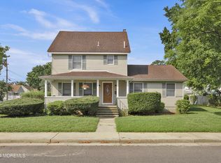 8 Burtina Pl, Keyport, NJ 07735