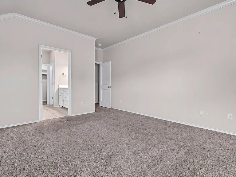 9104 Scarlet Blvd — Photo 14