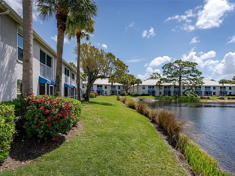 834 Gulf Pavilion Dr #204 — Photo 41