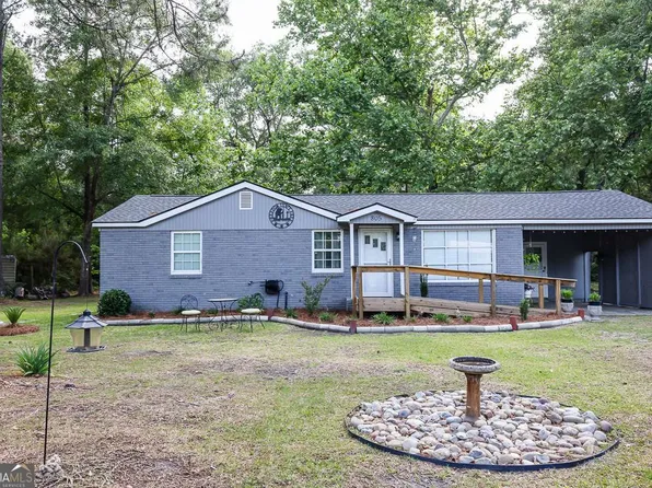 805 N Main St, Pembroke, GA 31321