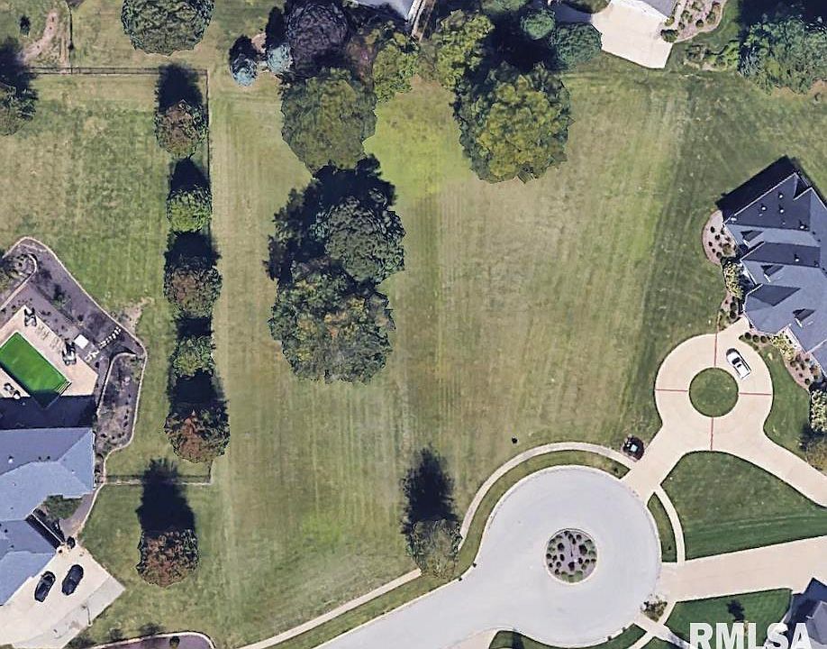 2nd image of 3305 Embassy Dr
