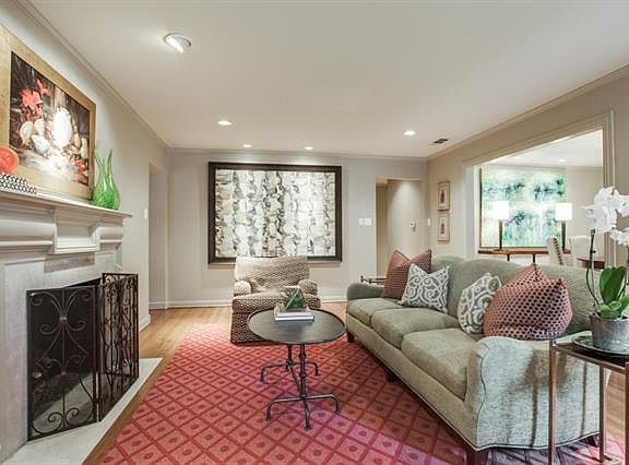 4th image of 3205 Caruth Blvd