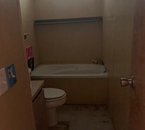 4th image of 817 Saint Peter St