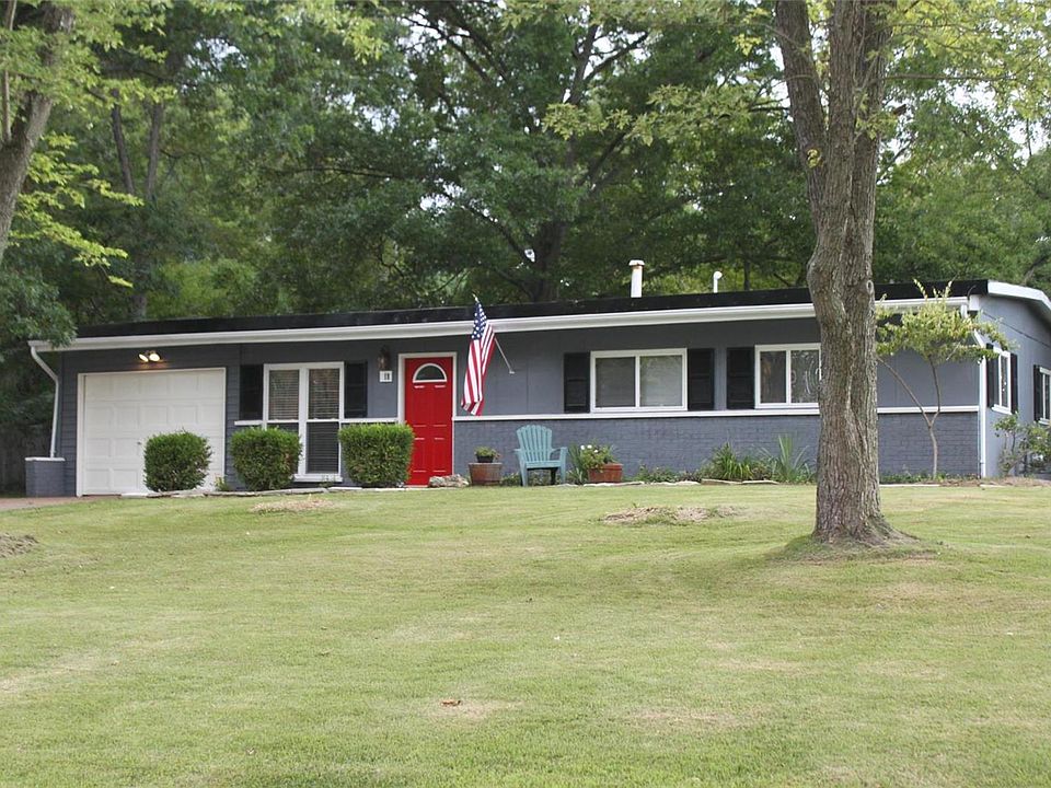 1st image of 18 W Meadow Ln