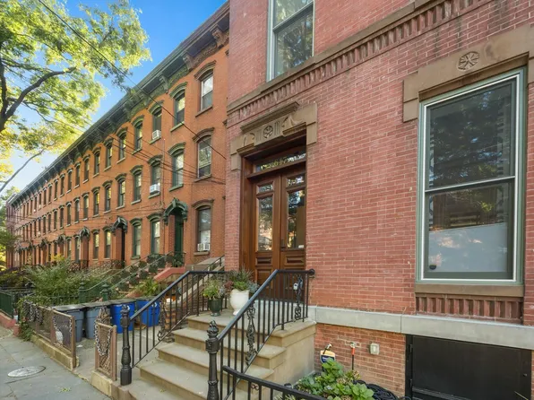 647 Jersey Avenue image 1 of 36