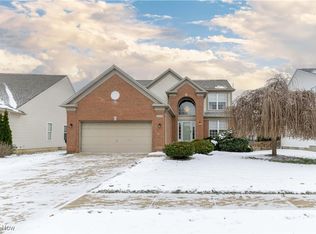 36138 N Park Dr, Avon, OH 44011