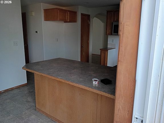 3rd image of 300 NW 12th St