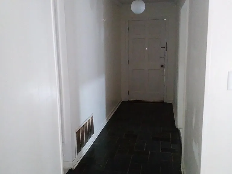 2613 Killarney Way — Photo 13