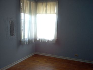 3rd image of 1204 Sevier St