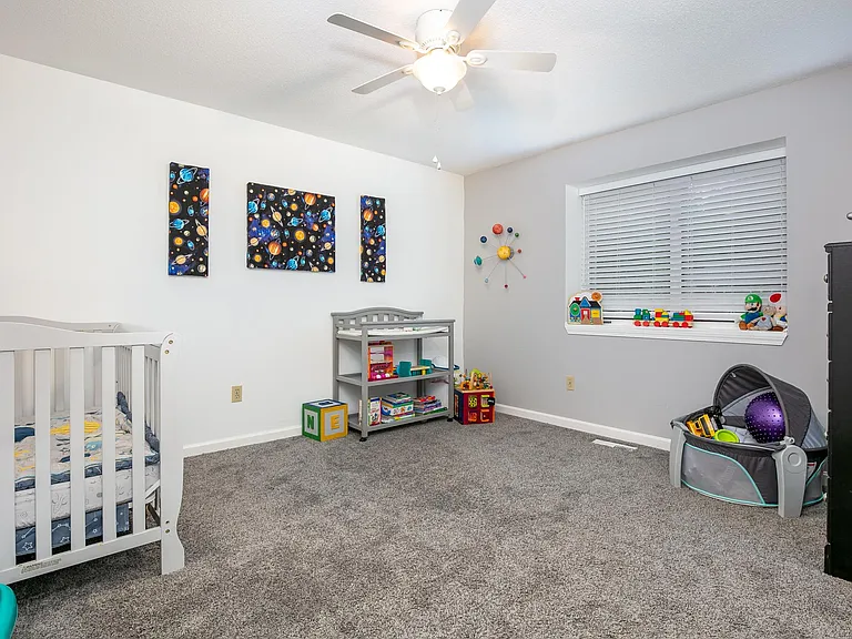 80 Lancaster Dr — Photo 11