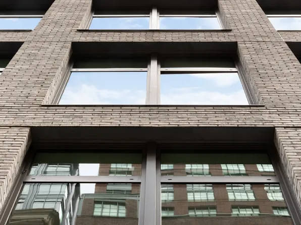 77 Charlton Street image 1 of 26