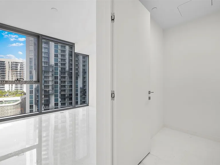 300 Biscayne Boulevard Way #1708 — Photo 16