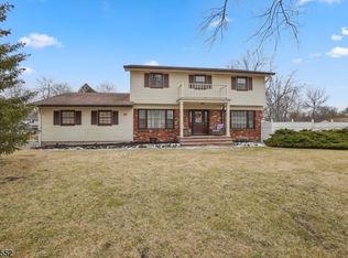 1 Alba Pl, Parsippany, NJ 07054