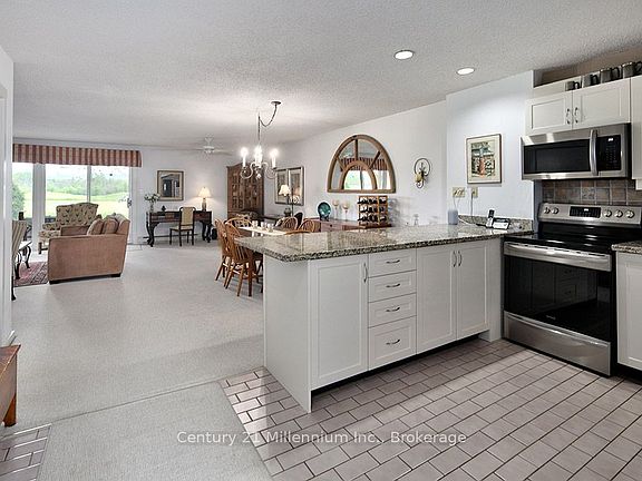 4th image of 500 Oxbow Cres