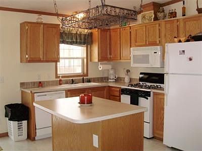 3rd image of 3622 Burnham Woods Dr