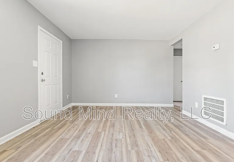 1401 Sportsman Trl — Photo 14