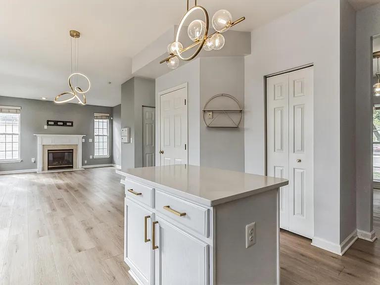 9646 Bergamont Ct — Photo 10