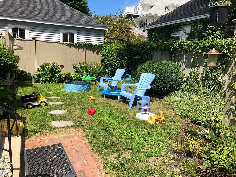 20 Greystone Park — Photo 25