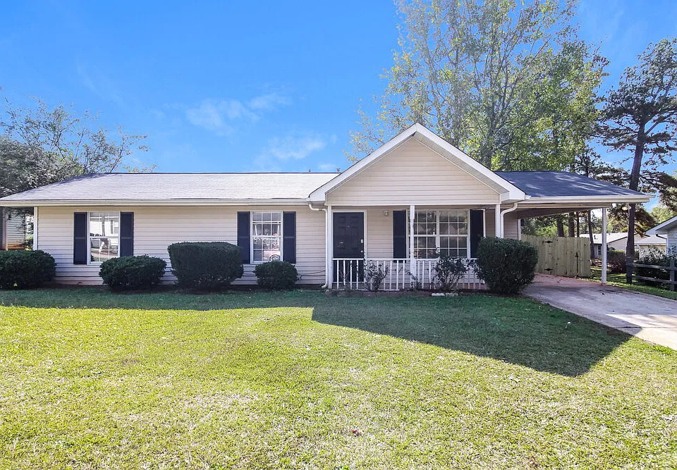 120 Sherwood Loop