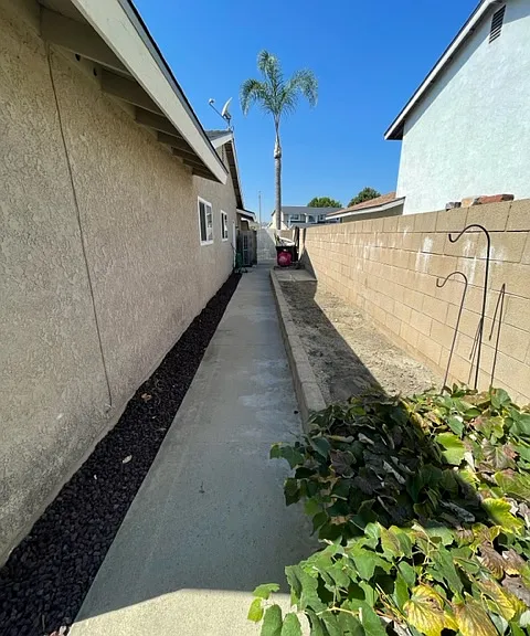 13471 Preciado Ave — Photo 30