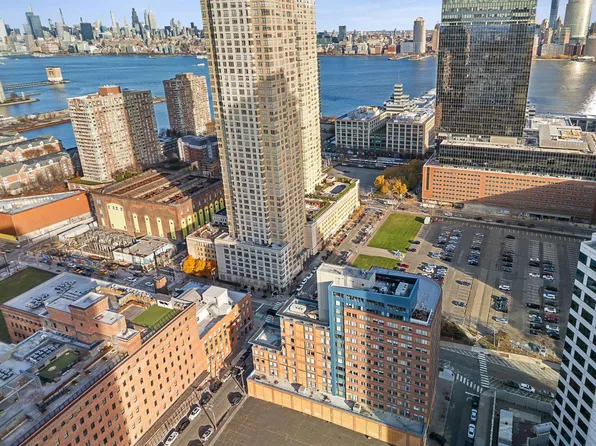 311 Washington Street image 20 of 26