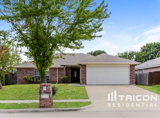 517 Dustin St, Saginaw, TX 76179