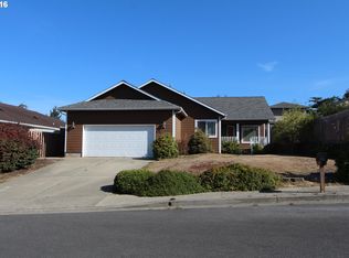 836 Fulton Ave, Coos Bay, OR 97420