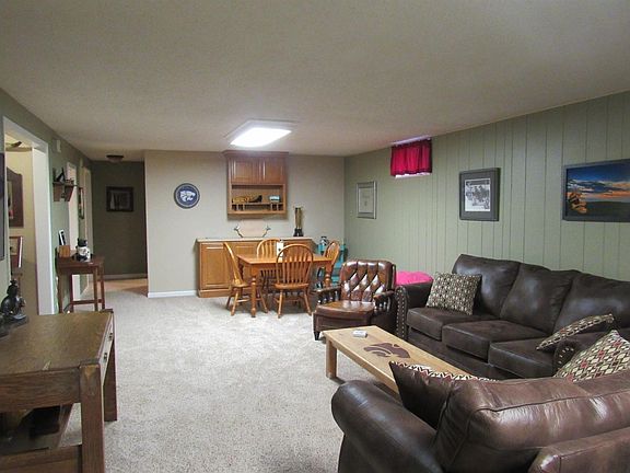 2nd image of 2702 N Easy St