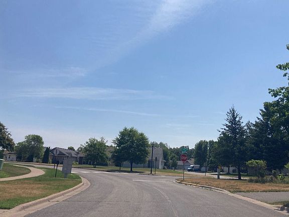 3rd image of 1102 Blossom Blvd NW