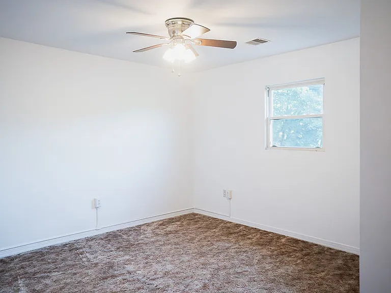 301 S. Main Street — Photo 9