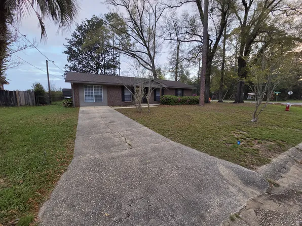 190 Greenridge Dr, Pensacola, FL 32534