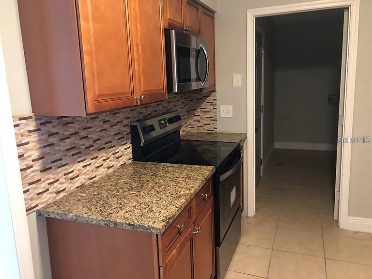 193 Rebecca Ln — Photo 3