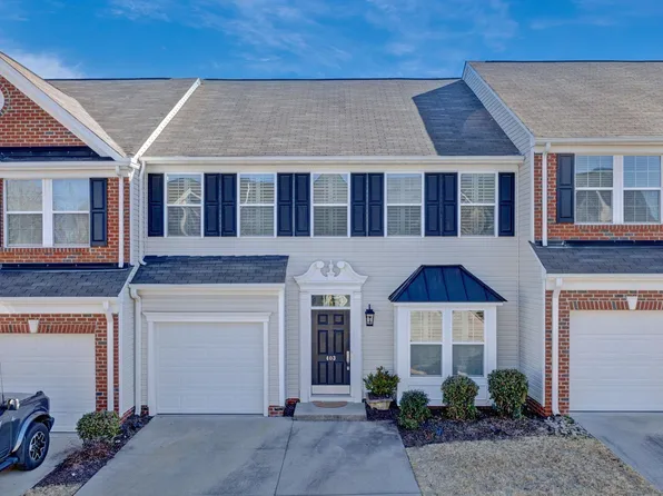 403 Cedar Pines Dr, Greenville, SC 29615