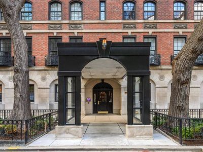 210 E Pearson St APT 7B, Chicago, IL, 60611