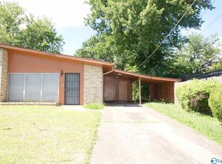 3427 Glen Park Dr NW, Huntsville, AL 35810
